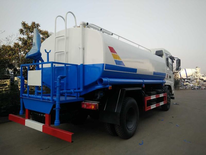 12噸(12方)東風御虎綠化灑水車圖片 12噸(12方)東風御虎綠化灑水車圖片