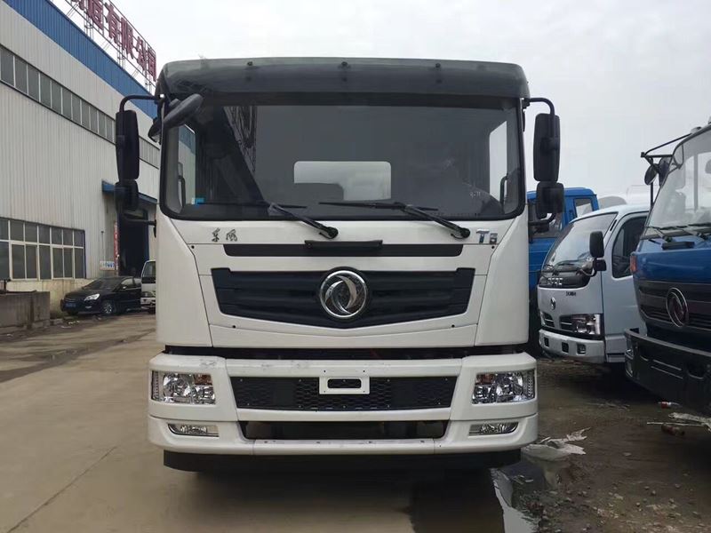 12����12�����|�LT5�G����ˮ܇�DƬ