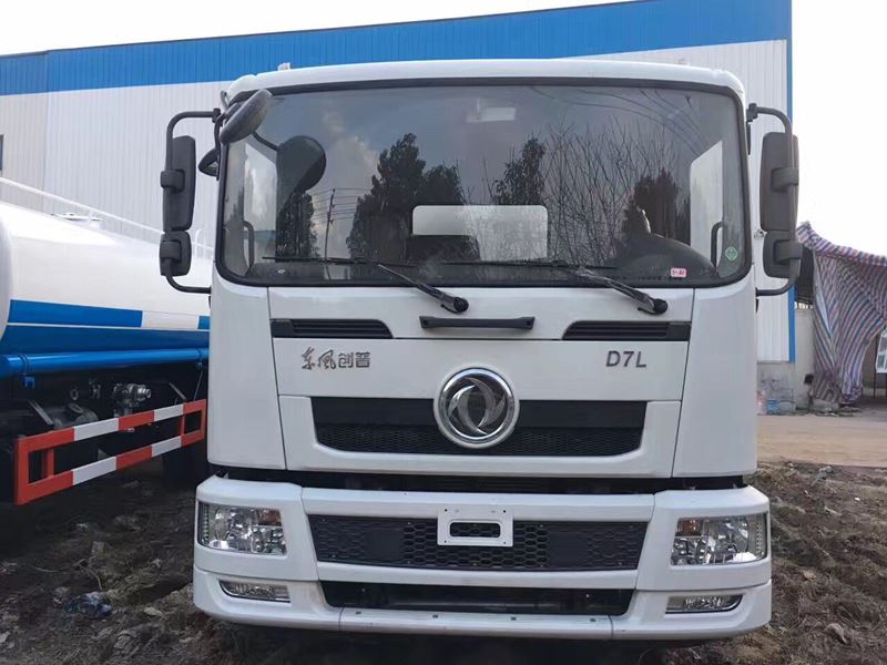 12����12�����|�L(f��ng)��(chu��ng)��D7L�G����ˮ܇�r��