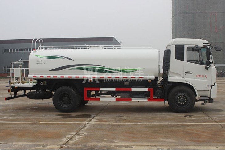 環衛灑水車廠家在哪里_12噸東風天錦環衛灑水車3