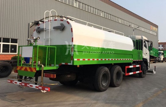 公路灑水車灑水視頻_東風(fēng)天龍后雙橋公路灑水車3