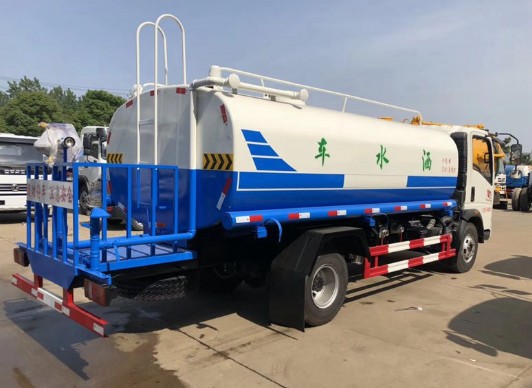 重汽豪沃12噸綠化灑水車廠家價格3