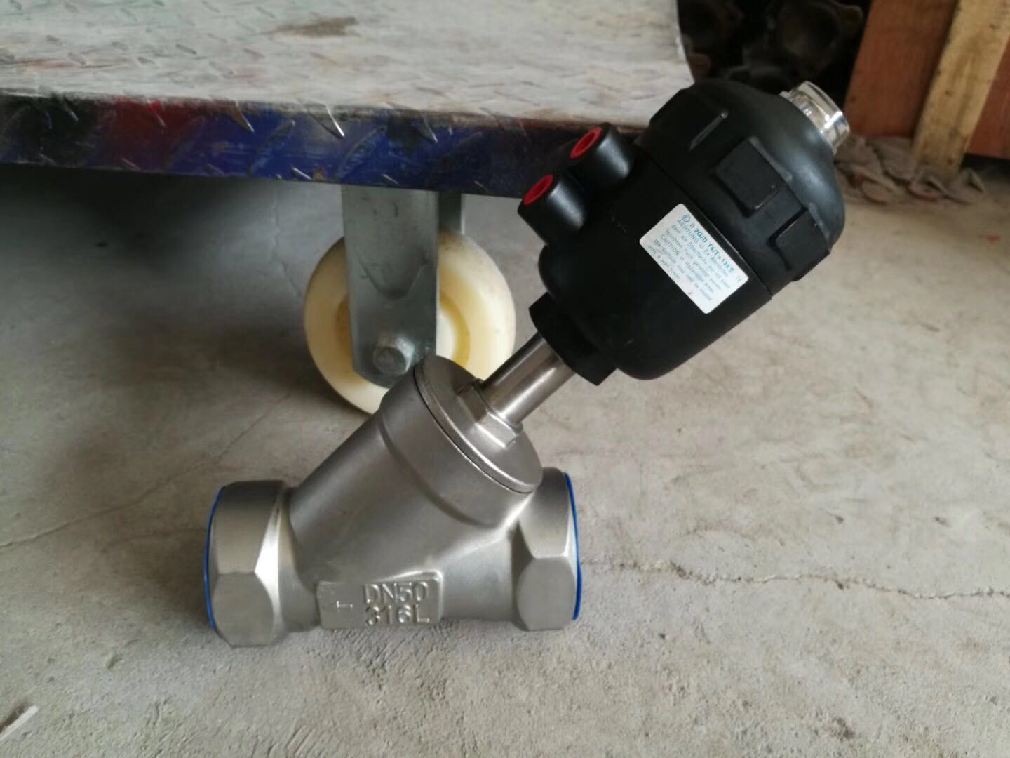 ��ˮ܇���(d��ng)���y�DƬ