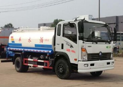 8方灑水車(chē)圖片_重汽王牌9噸綠化灑水車(chē)廠家價(jià)格2