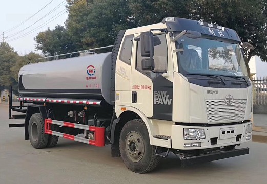 國(guó)六14方解放J6灑水車圖片 國(guó)六14方解放J6灑水車圖片