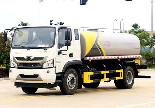 國(guó)六15方福田瑞沃ES7灑水車(chē)圖片 國(guó)六15方福田瑞沃ES7灑水車(chē)圖片