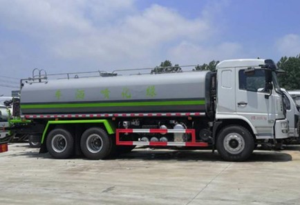 國六20方陜汽軒德X6后雙橋?yàn)⑺噲D片 國六20方陜汽軒德X6后雙橋?yàn)⑺噲D片