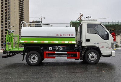 ��(gu��)��2.7������r(sh��)��С��֮��2�{(l��n)�ƞ�ˮ܇(ch��)�DƬ