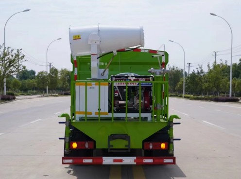 解放招財虎藍牌7方灑水車_同銳通牌CAA5042TDYC6型多功能抑塵車5