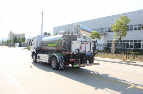 東風凱普特5方純電動灑水車_CLT5080GPSEQBEV型純電動綠化噴灑車5